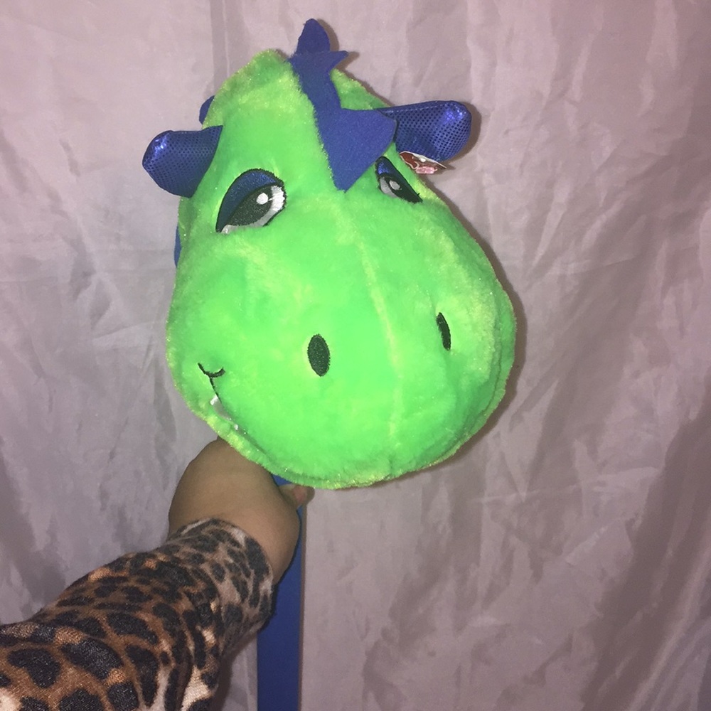 Roaring Stick Dinosaur- 💚 Barely used! Cute! 💙